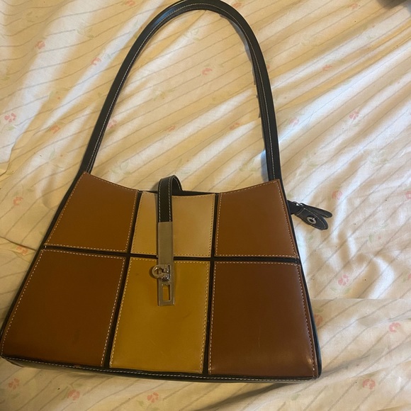 Cute purse - Picture 1 of 1
